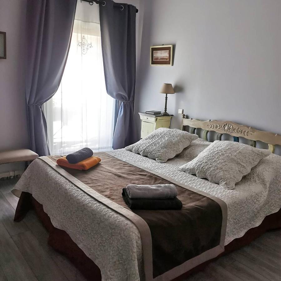 Le Clos Des Aramons Bernis Екстер'єр фото