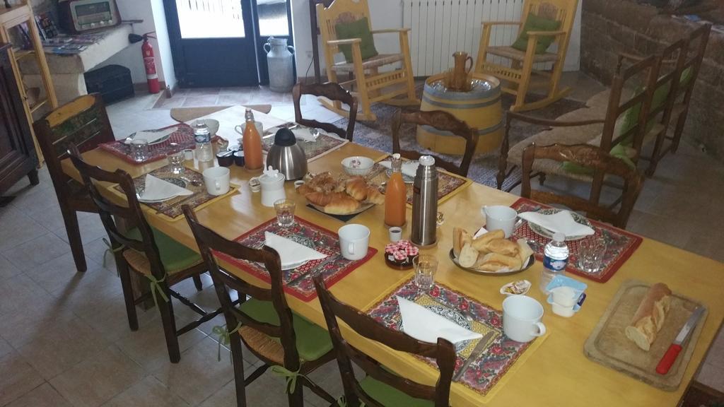 Le Clos Des Aramons Bernis Екстер'єр фото