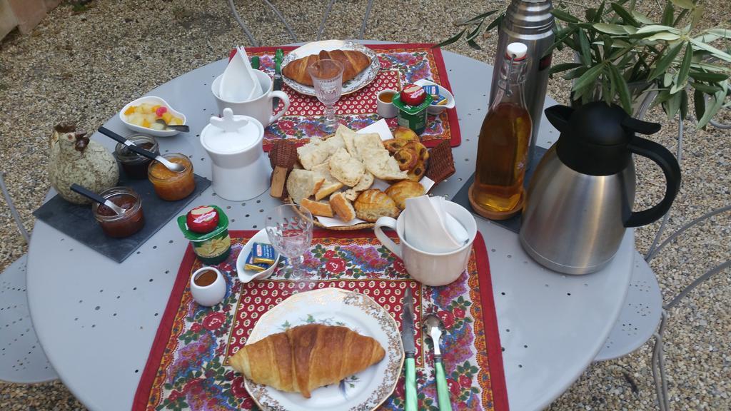 Le Clos Des Aramons Bernis Екстер'єр фото