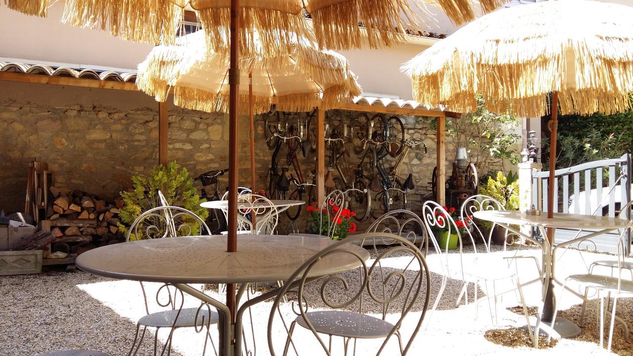Le Clos Des Aramons Bernis Екстер'єр фото