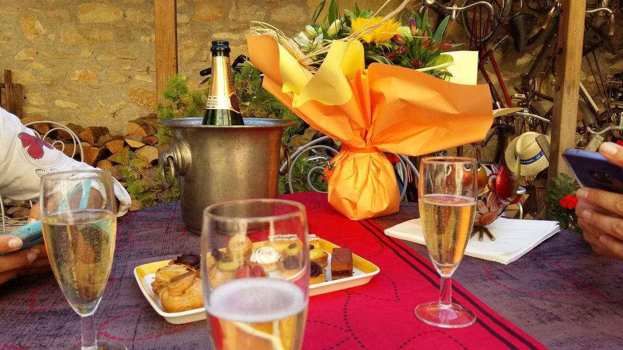 Le Clos Des Aramons Bernis Екстер'єр фото