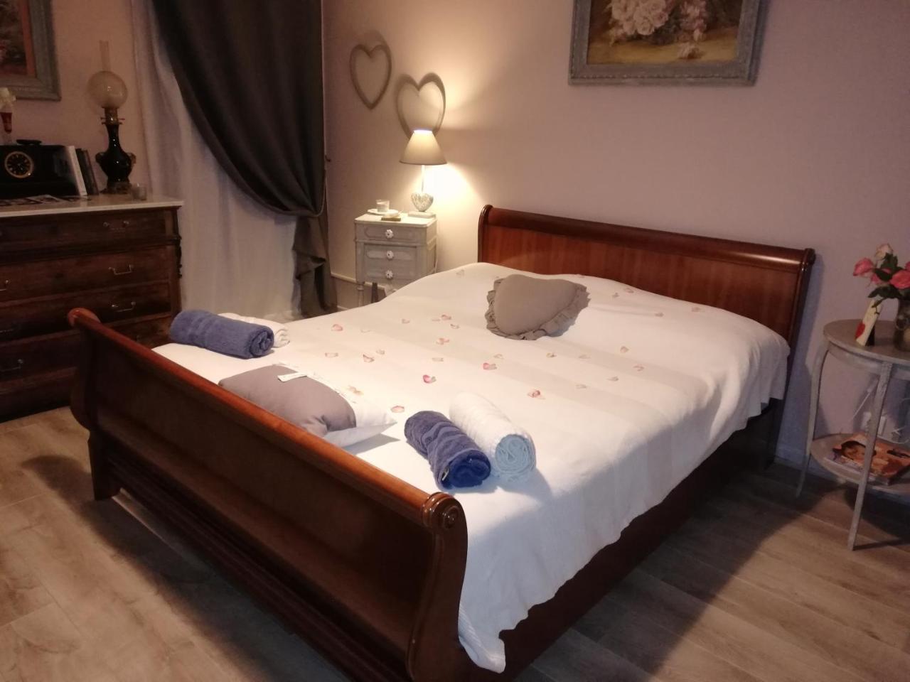 Le Clos Des Aramons Bernis Екстер'єр фото